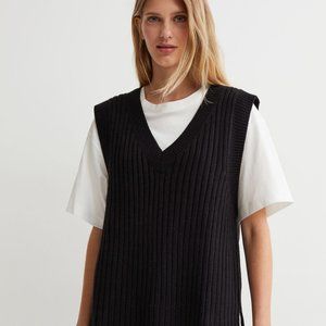 H&M Relaxed V-Neck Sweater Vest - Black